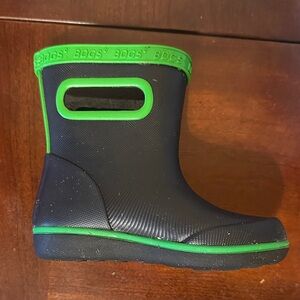 BOGS Kids' Black and Green Rain Boots